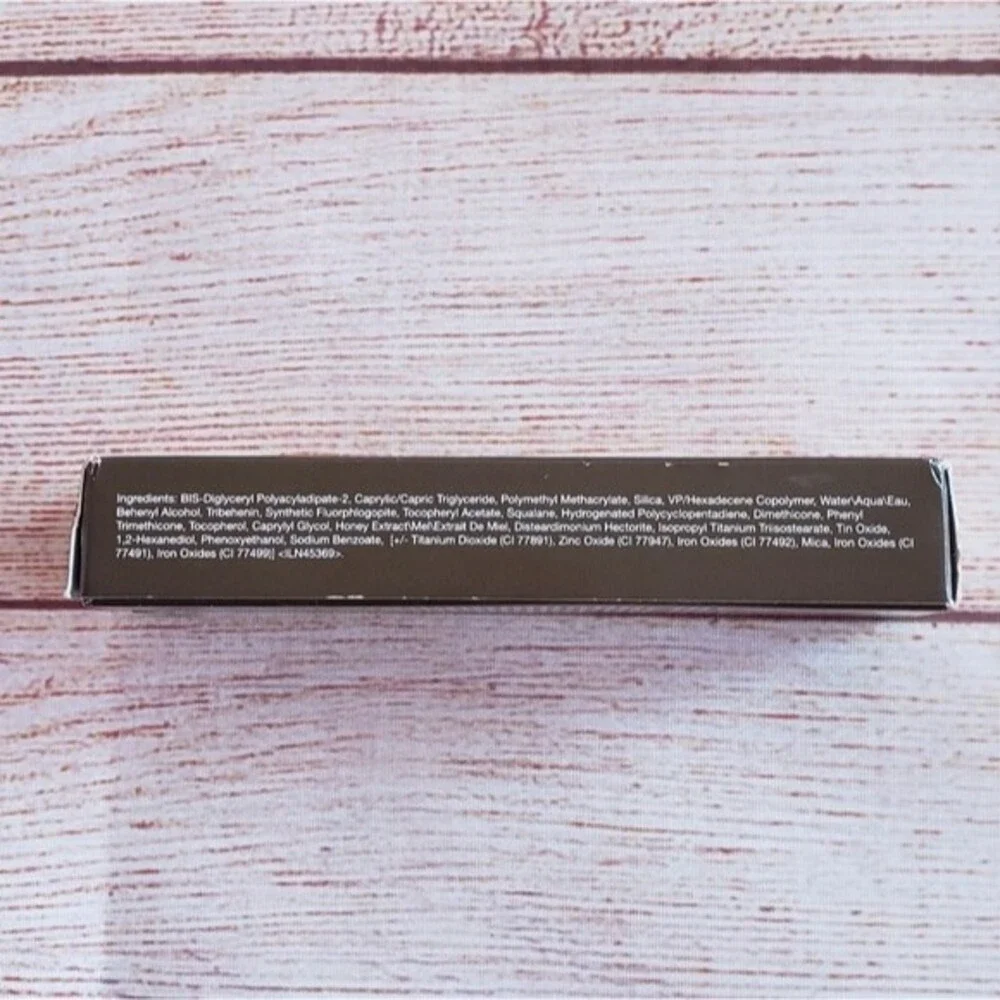 NIB Becca Ultimate Coverage Longwear Concealer in Linen